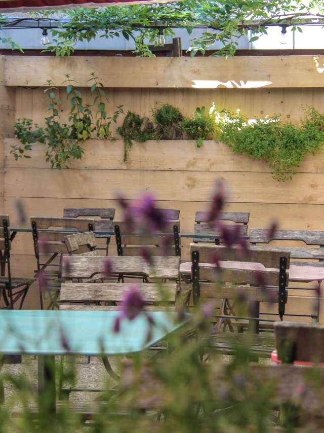 Mittagessen im Grünen